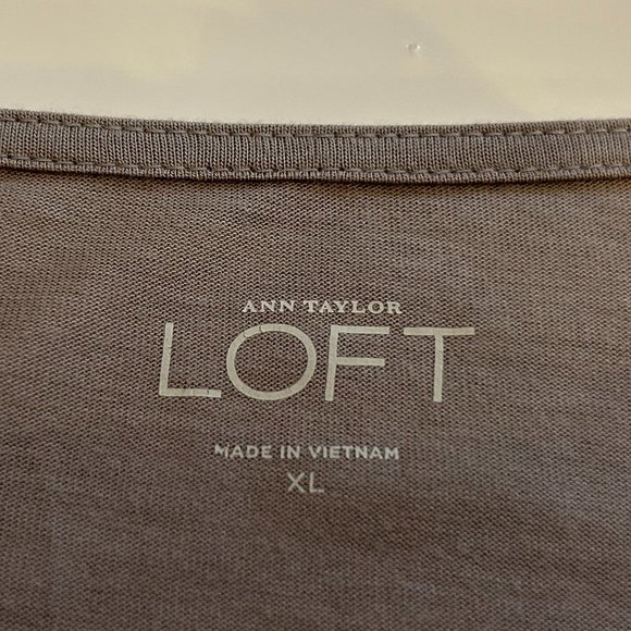 Ann Taylor Loft Blouse - Picture 4 of 7